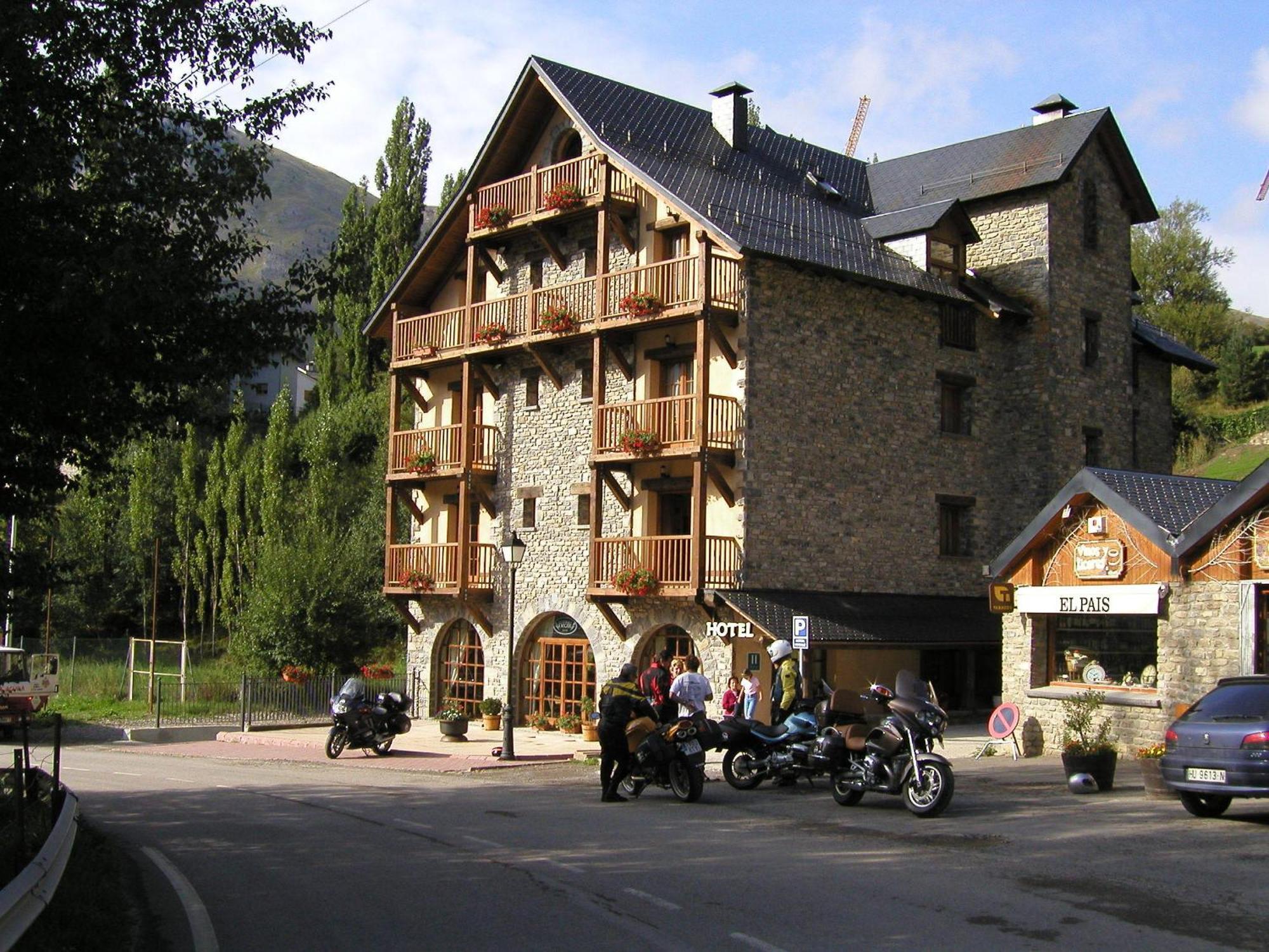 Hotel Bocale ซาเยนต์ เด กาเยโก ภายนอก รูปภาพ