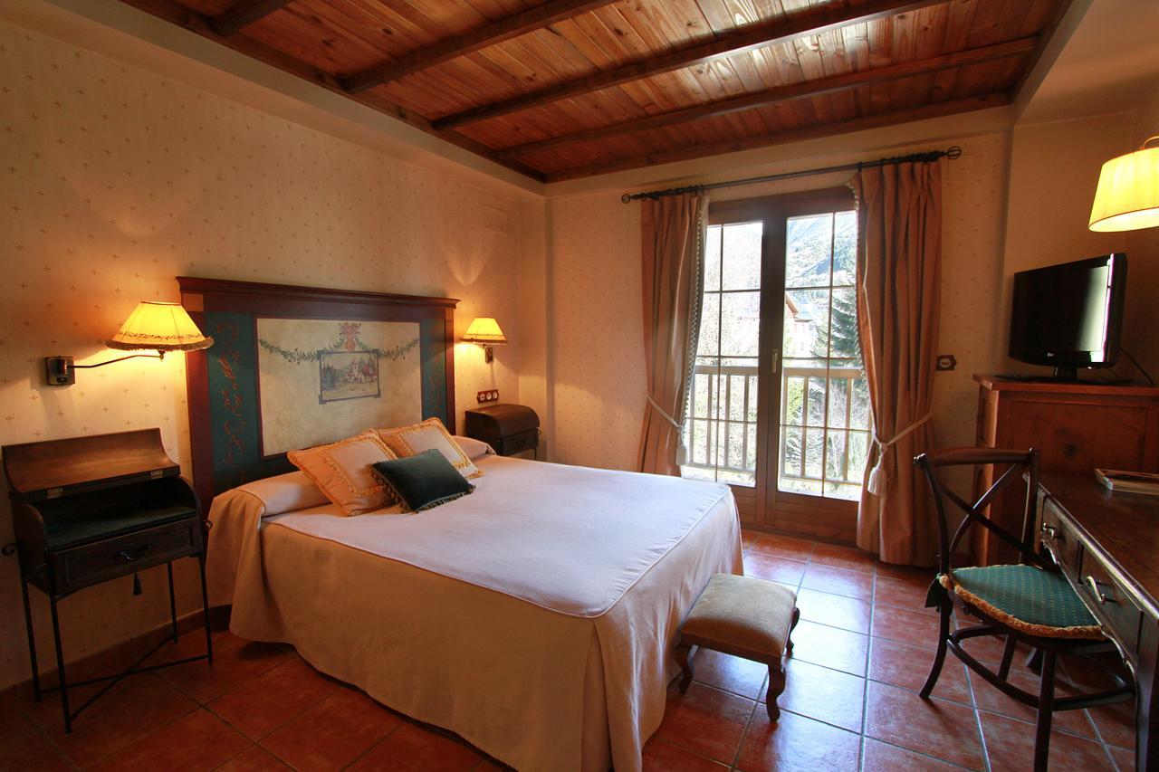 Hotel Bocale ซาเยนต์ เด กาเยโก ภายนอก รูปภาพ