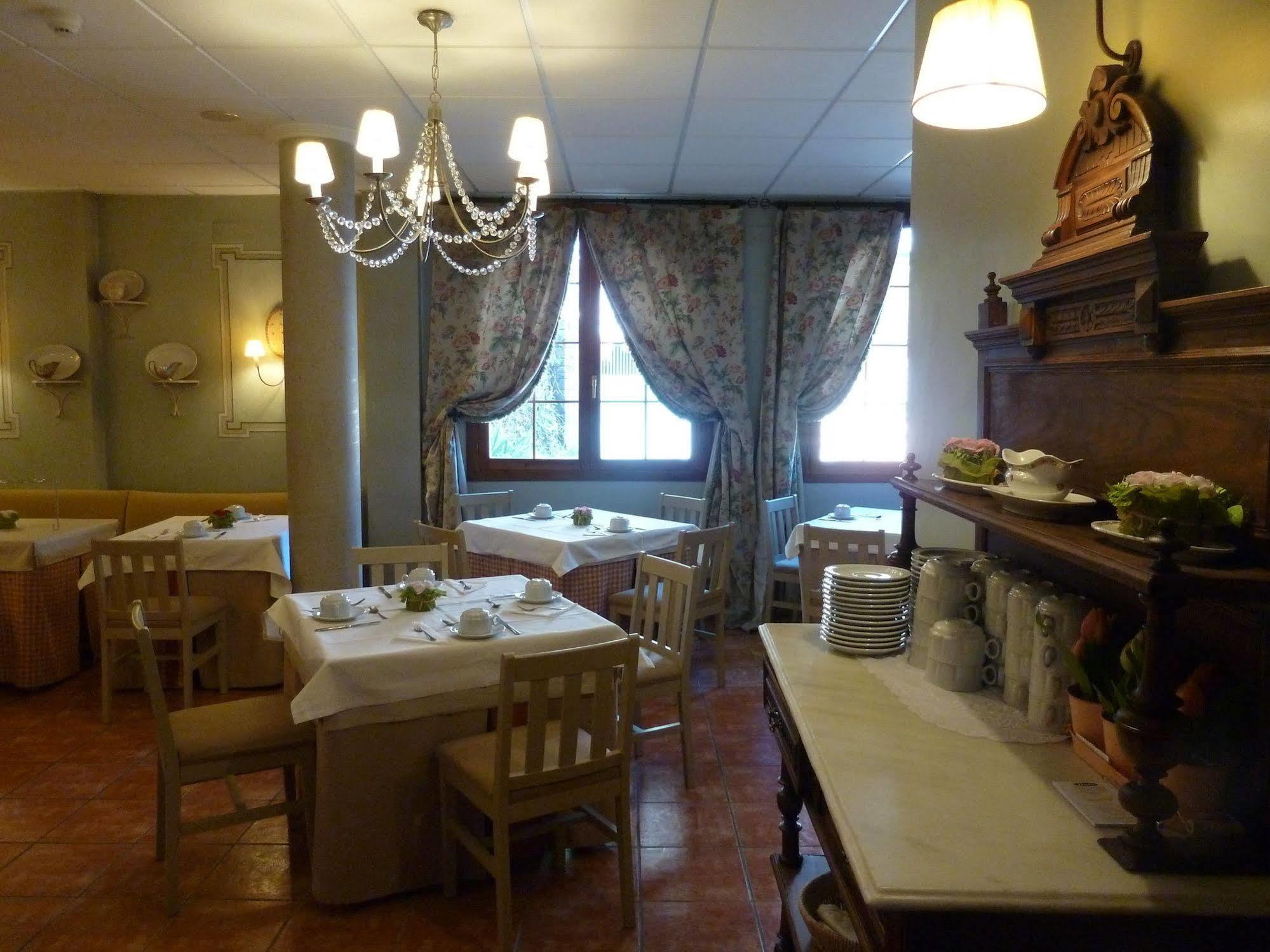 Hotel Bocale ซาเยนต์ เด กาเยโก ภายนอก รูปภาพ