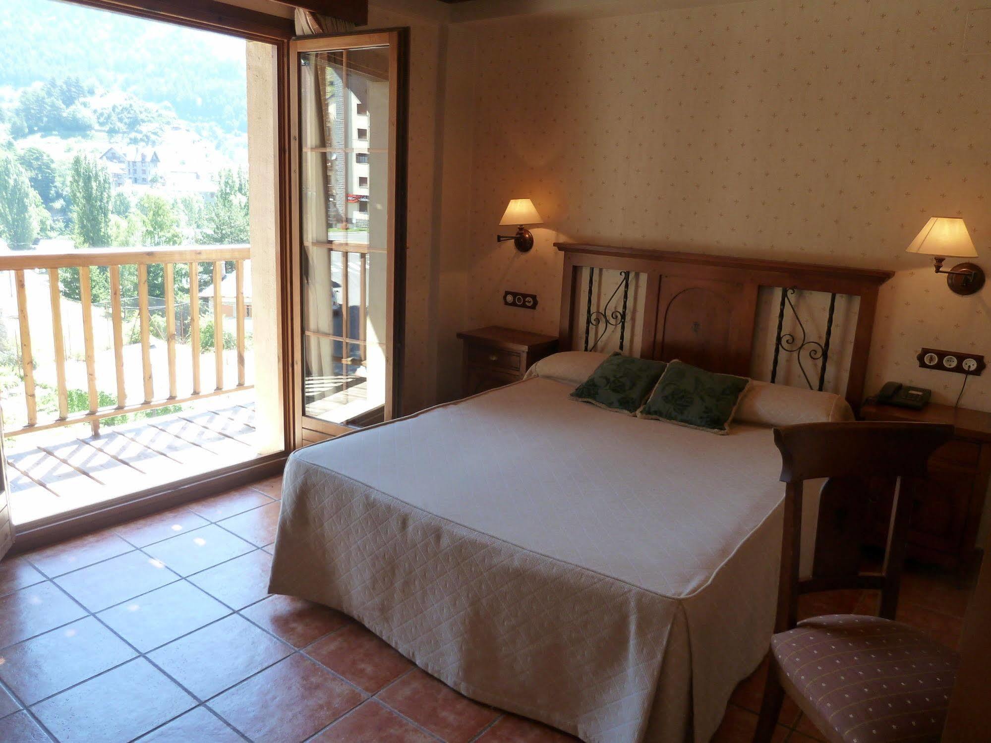 Hotel Bocale ซาเยนต์ เด กาเยโก ภายนอก รูปภาพ